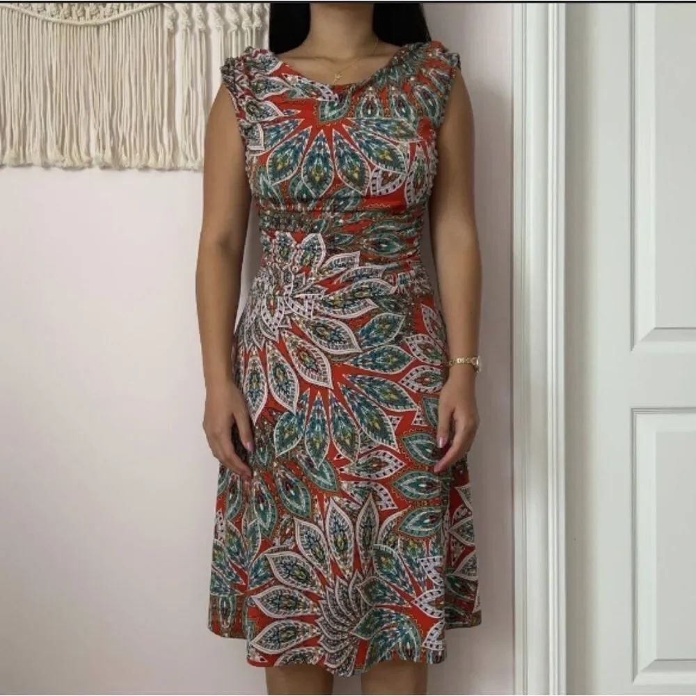 ENFOCUS STUDIO SLEEVELESS MULTI-COLOR DRESS